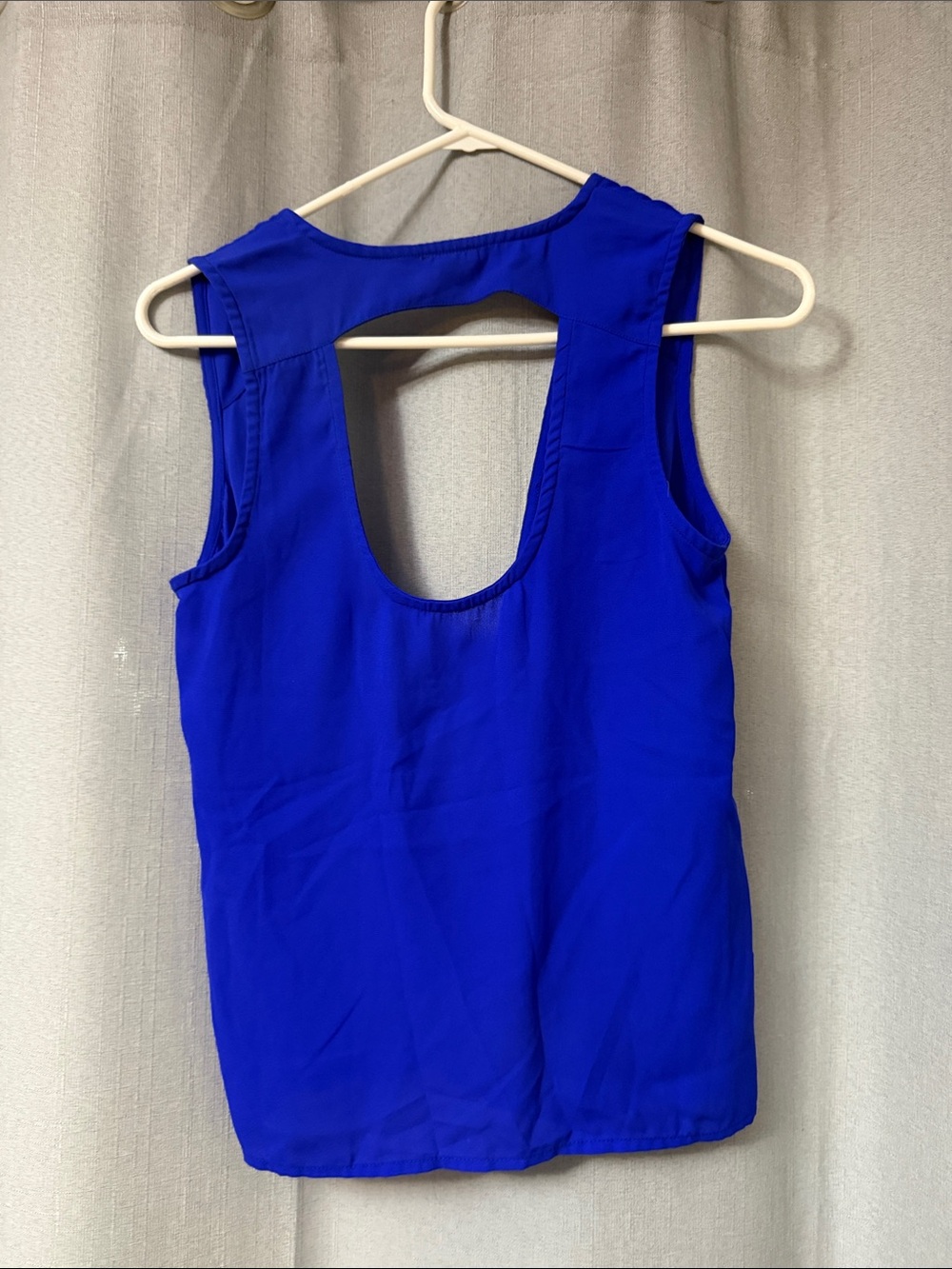 Charlotte Russe Royal Blue Sleeveless Surplice Tank - Picture 3 of 3
